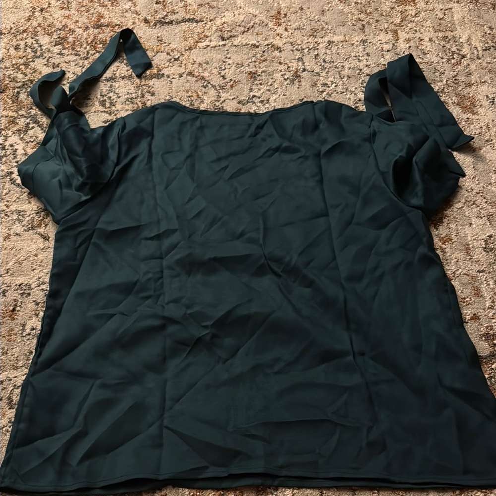 Elegant Green Women's Top
